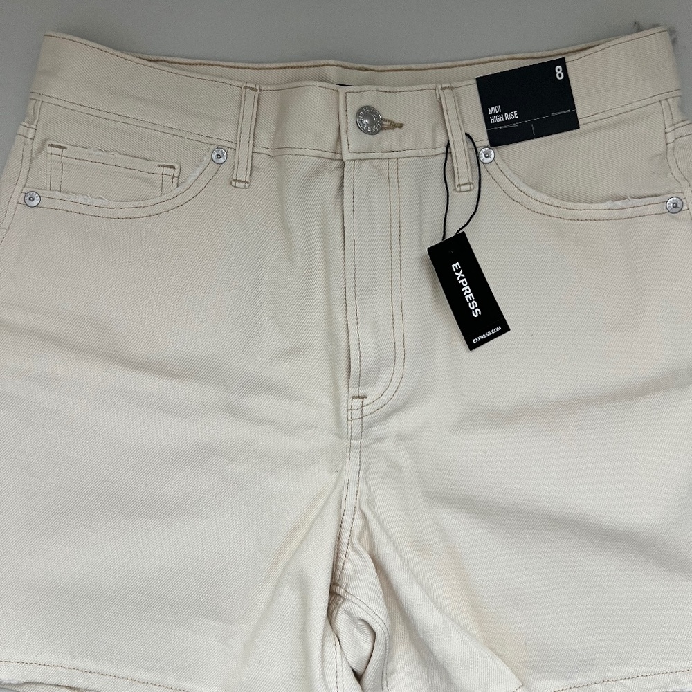 Express women’s denim shorts cream